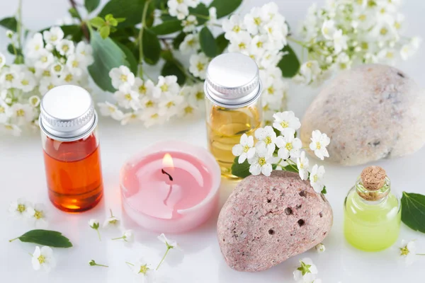 Aceite de aroma para aromaterapia, concepto de spa — Foto de Stock