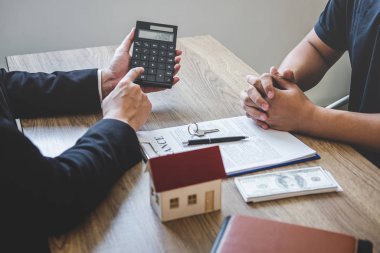 Emlakçı Broker ulaşmak sözleşme formu ve sunum Clie için