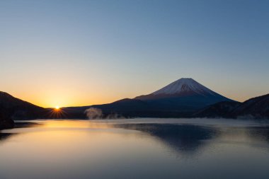 Lake Motosu Yamanashi ili içinde