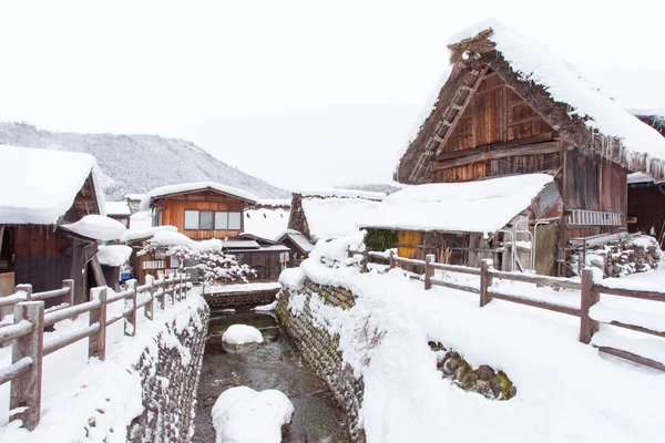 Shirakawago χωριό στην Ιαπωνία — Φωτογραφία Αρχείου