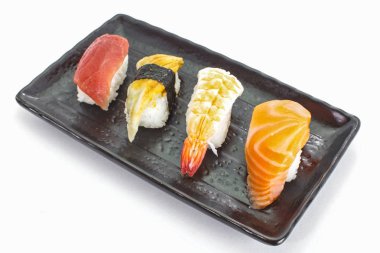 Japon suşi çiğ deniz ürünleri