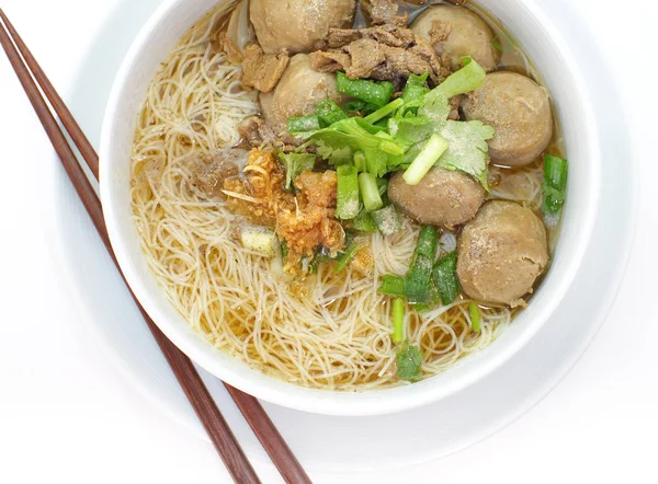 Σφαίρες κρέατος noodle σούπα — Φωτογραφία Αρχείου