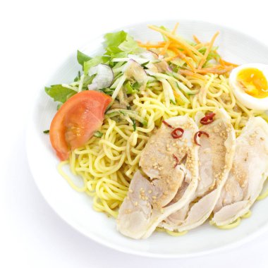 domuz eti ve yumurta noodle