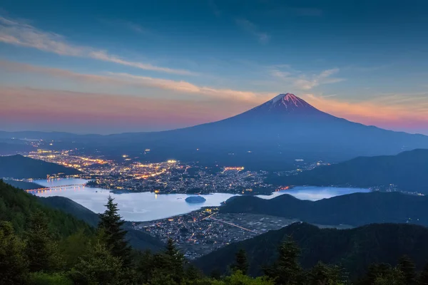 Fuji és este Kawaguchiko-tó partjától — Stock Fotó