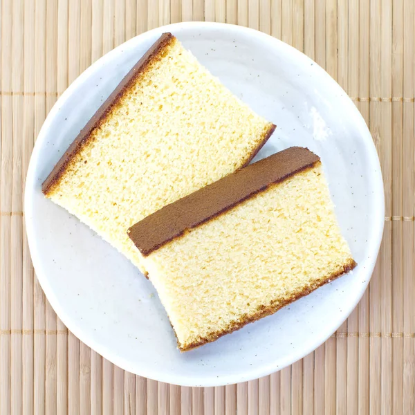 Biskuitkuchen gebacken — Stockfoto