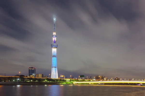 Tokyo stadsutsikt och Sumida — Stockfoto