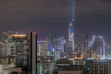 Gece zaman bina Mahanakorn