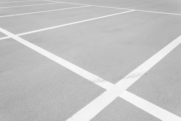 Espacio vacío de estacionamiento — Foto de Stock