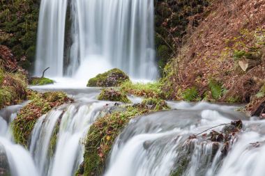 Shiraito şelale Sonbahar sezonu