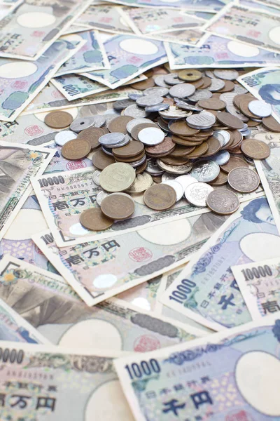 Japon yeni banknot ve madeni paralar
