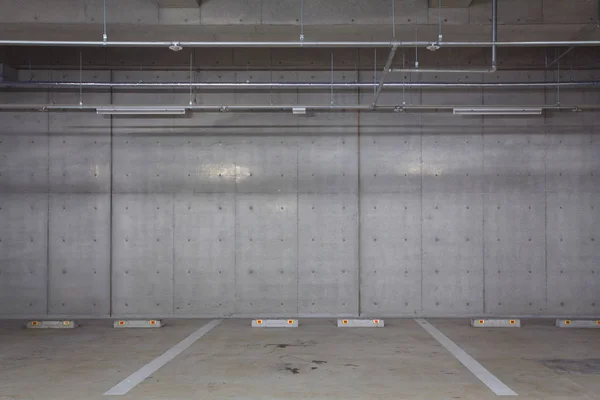 Parking garaż podziemny wnętrza — Zdjęcie stockowe