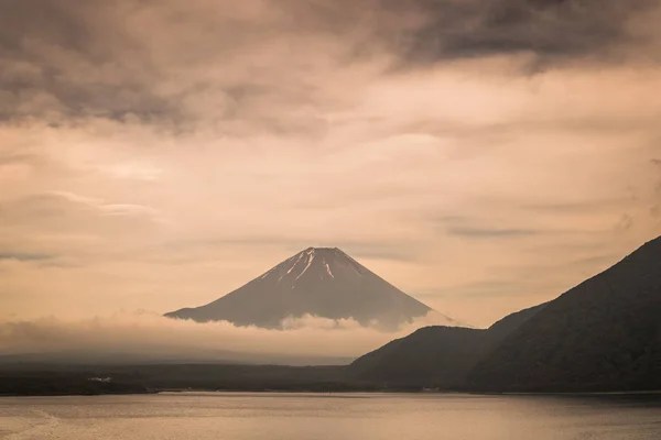 Mt.Fuji en Motosu lake — Stockfoto
