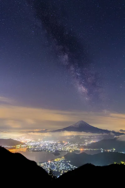 在湖河口湖山富士 — 图库照片