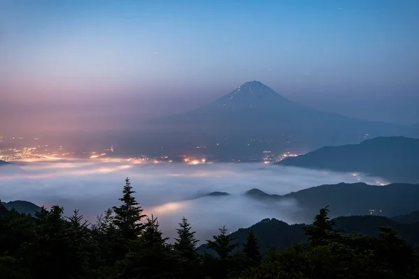 与海雾的富士山 — 图库照片