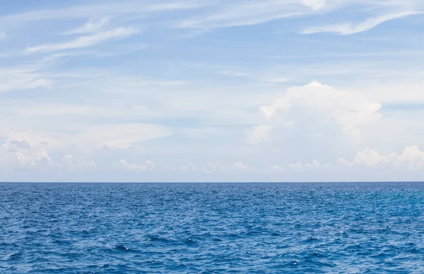 Nature Background Blue Sea Water Sky Clouds — Stock Photo, Image