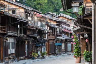 Narai-juku, Japonya-4 Eylül 2017: ısmarlayarak geleneksel ahşap mimarisi ile eski Japon şehrin. Narai-juku sonrası şehir Kiso Valley, Japonya