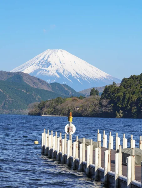 秋の芦ノ湖と富士山のビュー — ストック写真