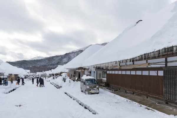 Japón Fukushima Diciembre 2017 Gente Caminando Por Carretera Pueblo Ouchijuku — Foto de Stock