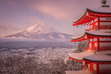 Chureito pagoda ve Dağı kış, Fuji Japonya.