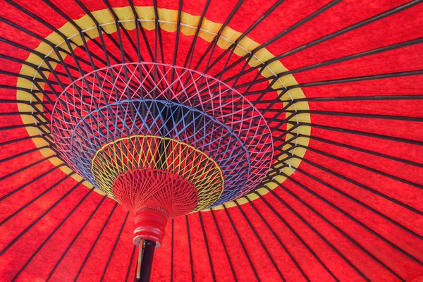 特写亚洲日本中国传统油红油纸伞 — 图库照片