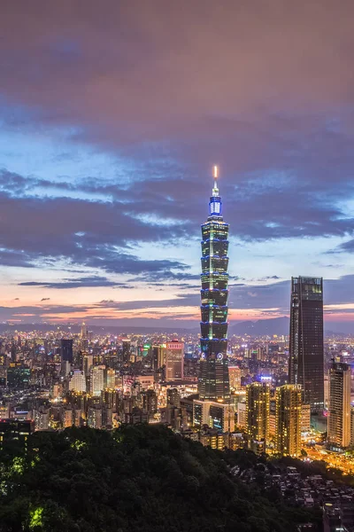Tajvani Taipei City Éjszakai Nézetet Látszik Mount Elefánt — Stock Fotó