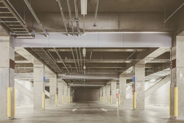 Parkeergarage Ondergronds Interieur Neon Lichten Buurt — Stockfoto