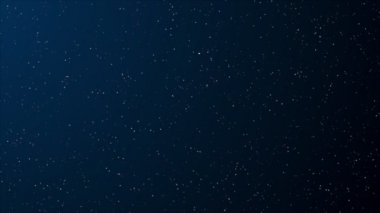 Uzay yolculuğu, yıldız alanının içinden gece gökyüzünde 3D görüntüleme.