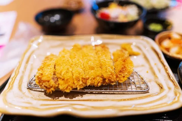 Primer Plano Tonkatsu Panko Empanado Chuleta Cerdo Frito Tailandés Mercado — Foto de Stock