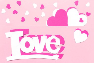 Kağıt origami kalpleriyle Sevgililer Günü geçmişi. Vektör çizimi. El ilanları, davetiyeler, afişler, tebrik kartları için ideal