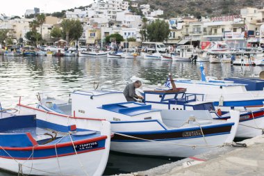 Yunan Balıkçı Elounda teknesi