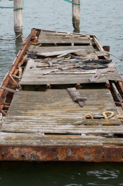 eski ahşap iskele yok