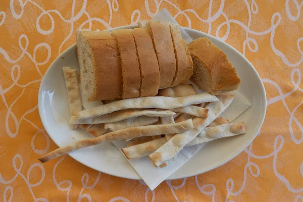 Brot zum Mittagessen — Stockfoto