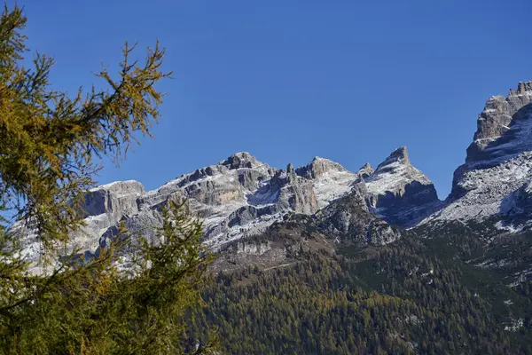 Dolomiti del brenta berglandschap — Stockfoto