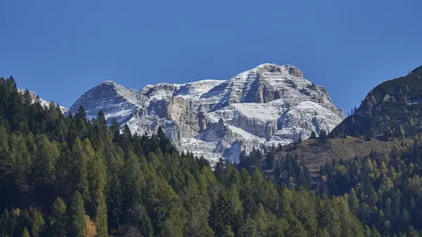 Dolomiti del brenta paisaje de montaña — Foto de Stock