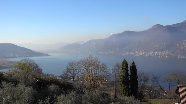 Lago Iseo Brescia Italia, noviembre 2017 — Vídeos de Stock