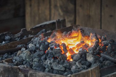 Demirci kırmızı sıcak demir İnşaat