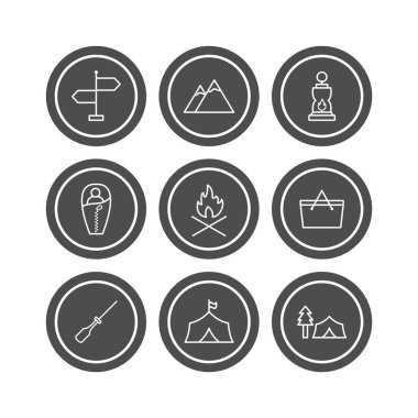 Beyaz arkaplanda 9 set kamp simgesi izole edildi...