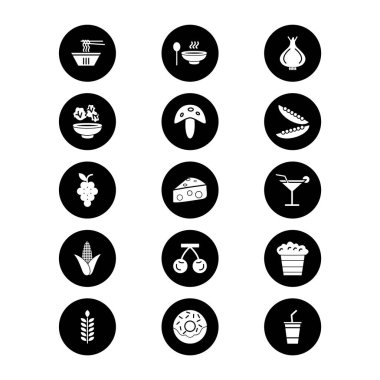 Beyaz arkaplanda 15 yiyecek simgesi izole edildi...