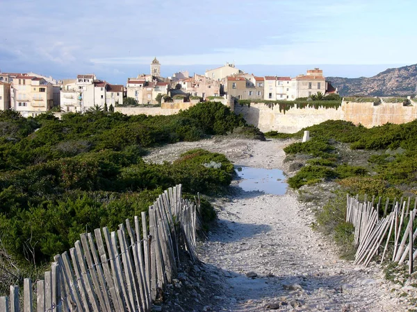 Bonifacio Hermoso Pueblo Las Montañas — Foto de Stock