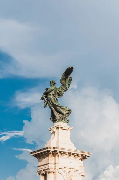 로마의 거리에 천사상 — 스톡 사진