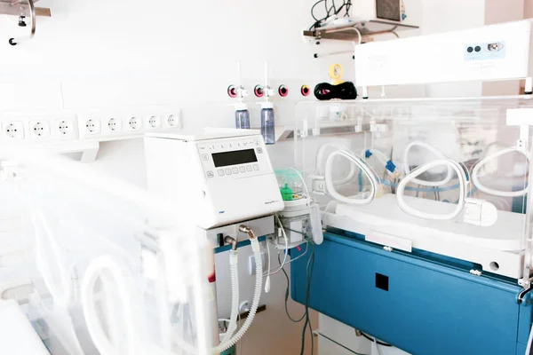 인큐베이터 Neonatal Intensive Care Unit — 스톡 사진