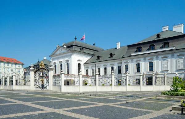 Grassalkovichův Palác 1760 Bydliště Prezidenta Slovenské Republiky Bratislava Slovensko — Stock fotografie