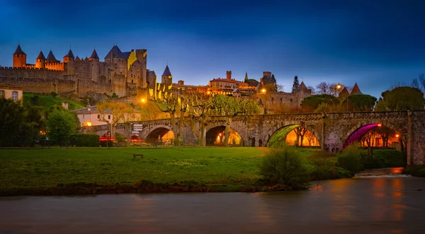 Nachtzicht Verlichte Vestingwerken Van Carcassonne Frankrijk Beroemde Middeleeuwse Stad Met — Stockfoto