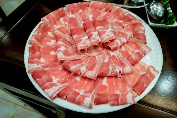 Hotpot Rouleaux Bœuf Gros Plan Sur Assiette Nourriture Chinoise Traditionnelle — Photo