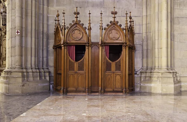 Confessionnel Dans Une Église Catholique Détail Église Romane Intérieur — Photo