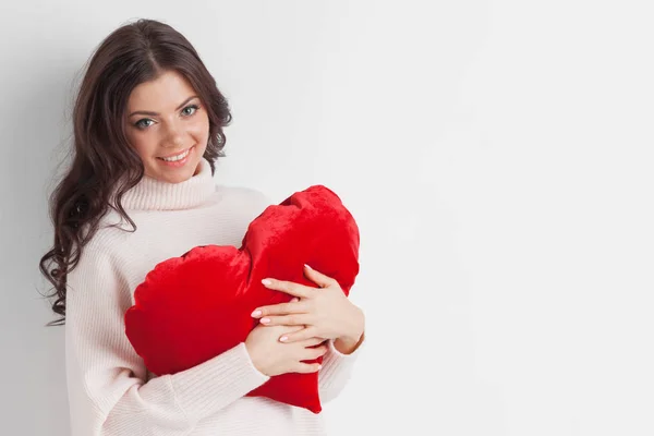 Beautiful Woman Warm Sweater Big Red Heart Shape Pillow Copy — Stock Photo, Image