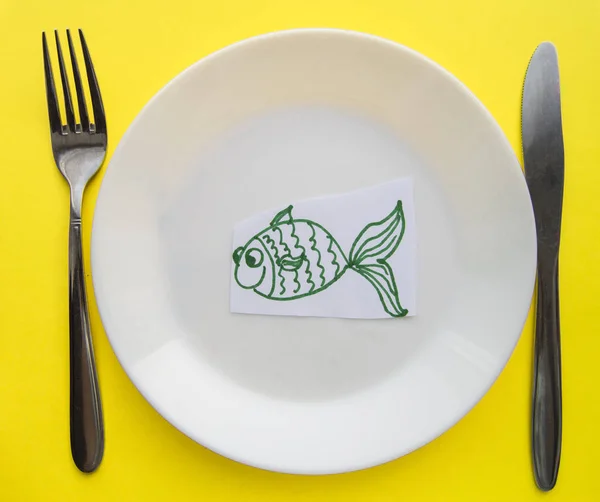 Celebration April Fool Day Plate Fork Knife Paper Fish Yellow — Stock Photo, Image