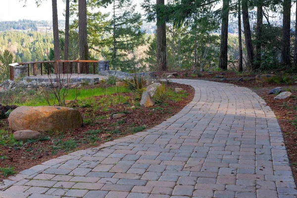 Garden Backyard Brick Stone Concrete Pavers Walking Path Hardscape Backyard — Stock Photo, Image