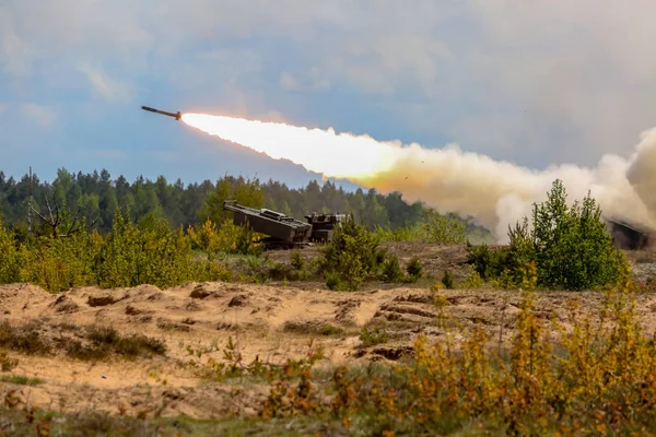 Ракетна Пускова Установка Гімарами Солдати Нато Військова Техніка Латвії Міжнародне — стокове фото