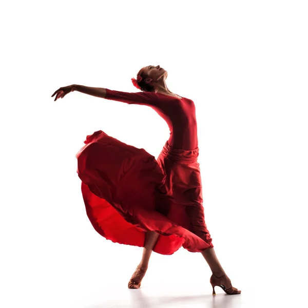 Silueta Mujer Bailarina Tradicional Con Vestido Rojo Aislado Sobre Fondo — Foto de Stock